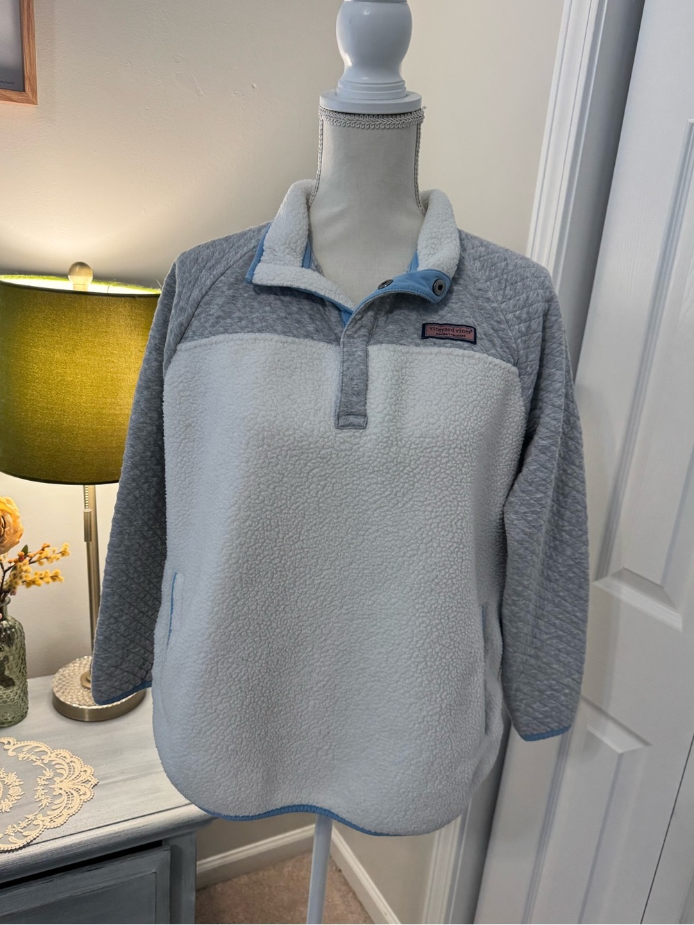 Vineyard Vines Mixed Media Sherpa Shep Shirt Pullover Cream Gray Quilted Large L